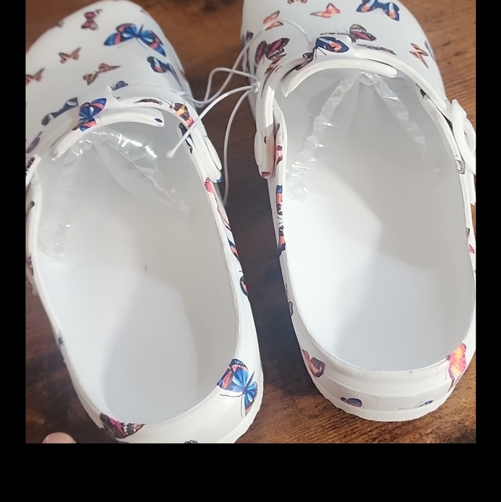 Women Butterfly Garden Slippers - White - Picture 4 of 6